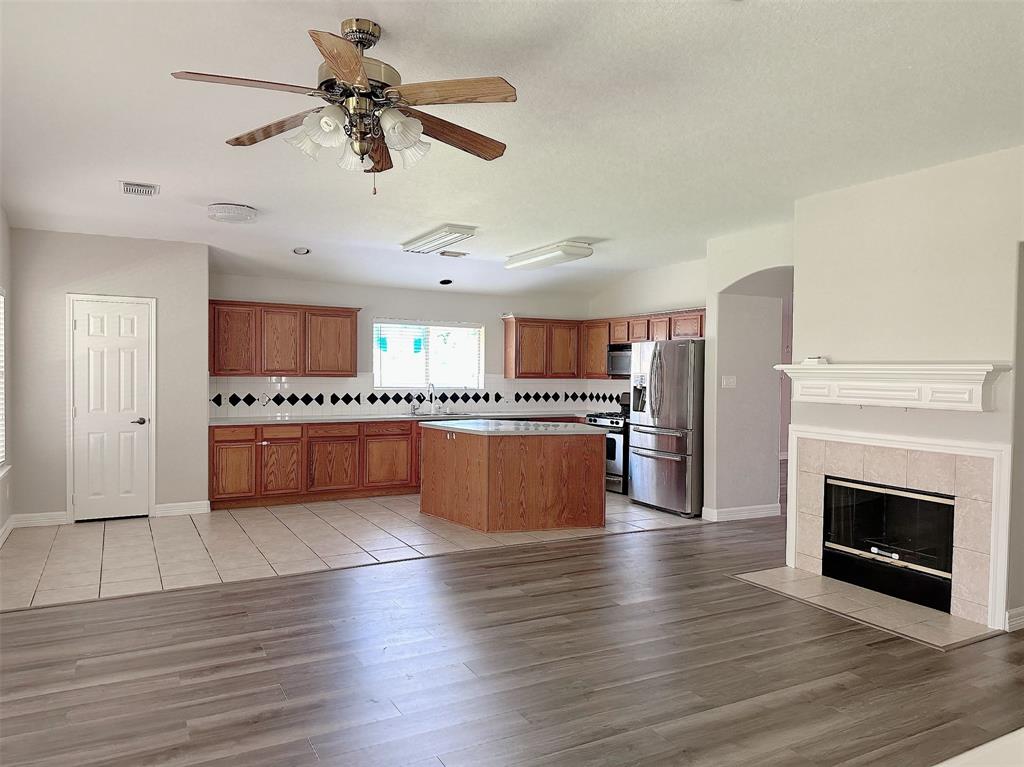 15318 Griggs Point Lane, Sugar Land, Texas image 2