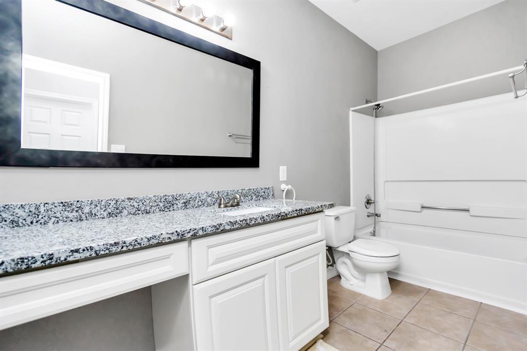 15318 Griggs Point Lane, Sugar Land, Texas image 13