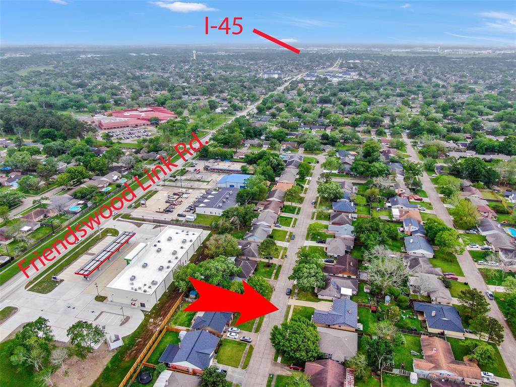 4307 Townes Forest Road, Friendswood, Texas image 36