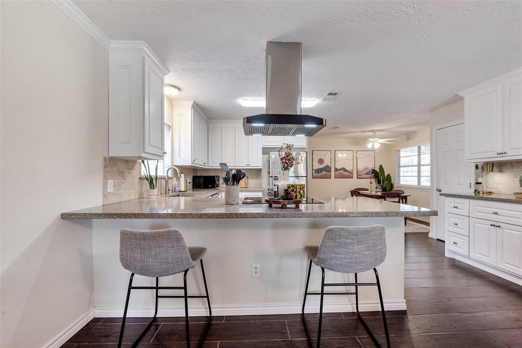 4307 Townes Forest Road, Friendswood, Texas image 11