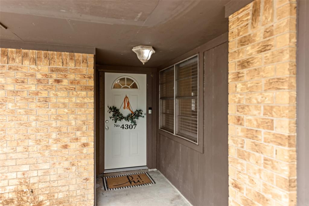 4307 Townes Forest Road, Friendswood, Texas image 3