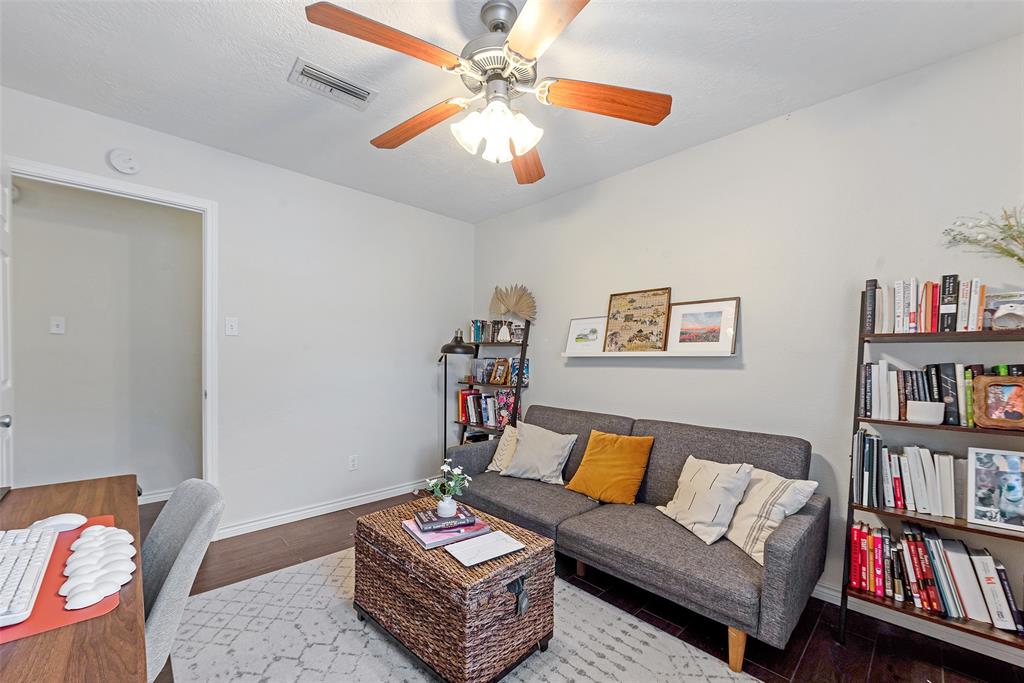 4307 Townes Forest Road, Friendswood, Texas image 24