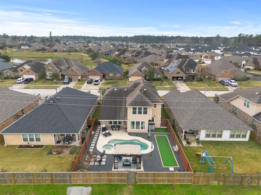 24714 Emerald Pool Falls Drive, Tomball, Texas image 31