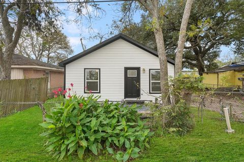 A home in Alvin