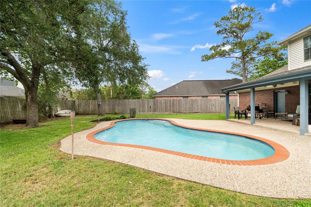1406 Beechwood Drive, Friendswood, Texas image 21