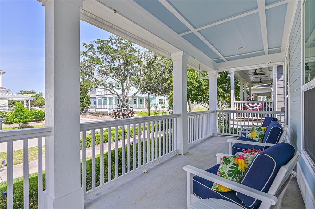 6 Caravelle Court