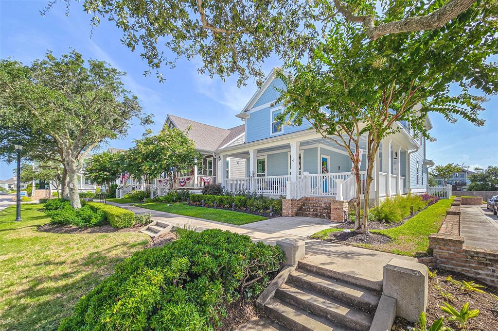 6 Caravelle Court