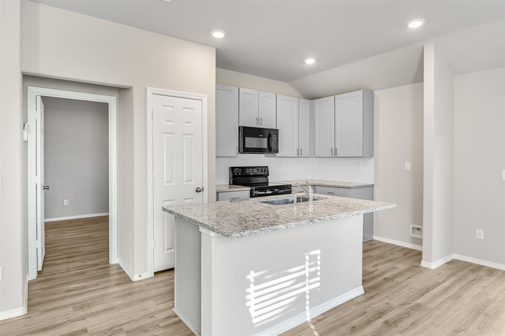 13579 Bay Springs Drive, Conroe, Texas image 4