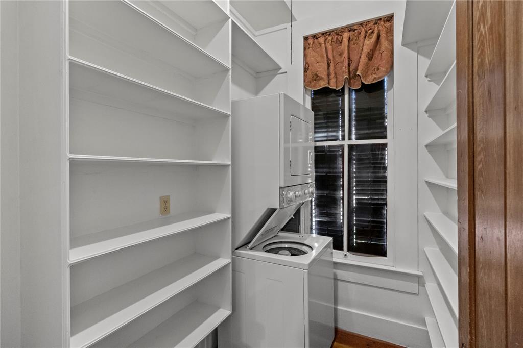 1003 Sealy Street, Galveston, Texas image 11