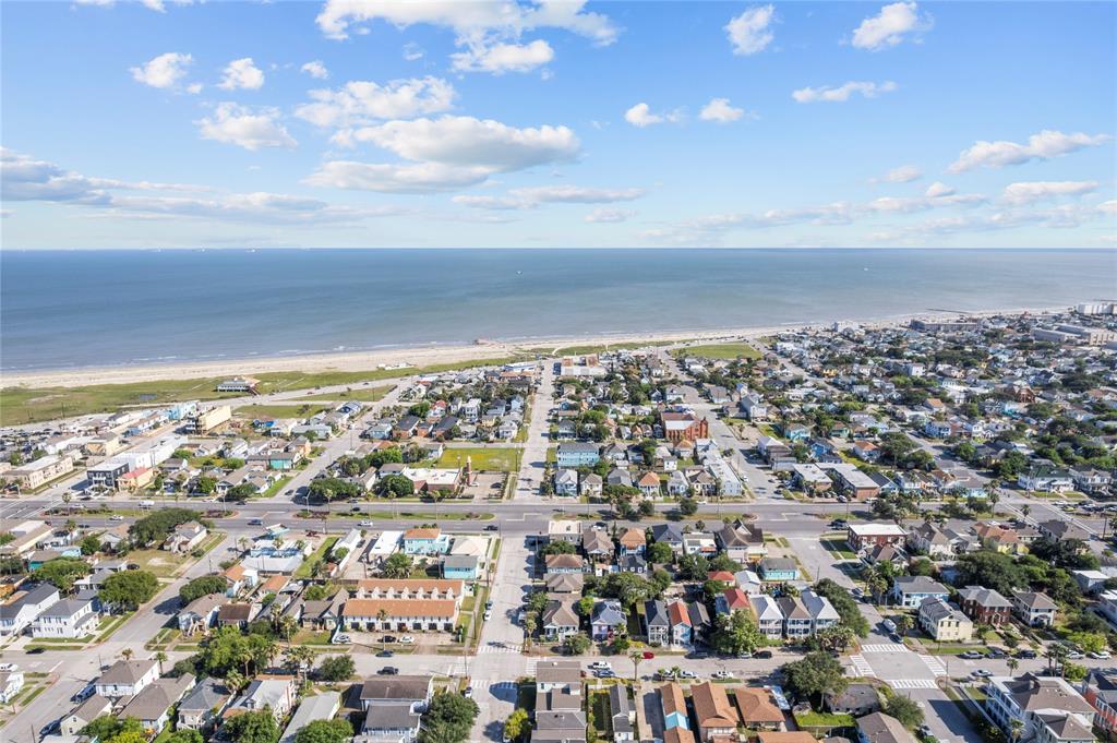 1003 Sealy Street, Galveston, Texas image 23