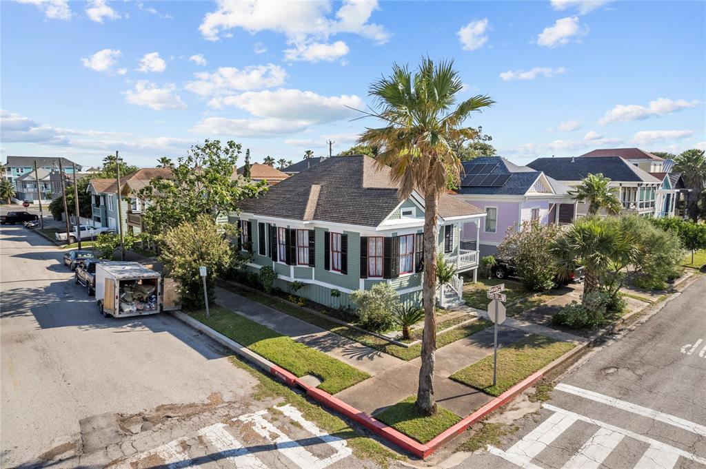 1003 Sealy Street, Galveston, Texas image 7