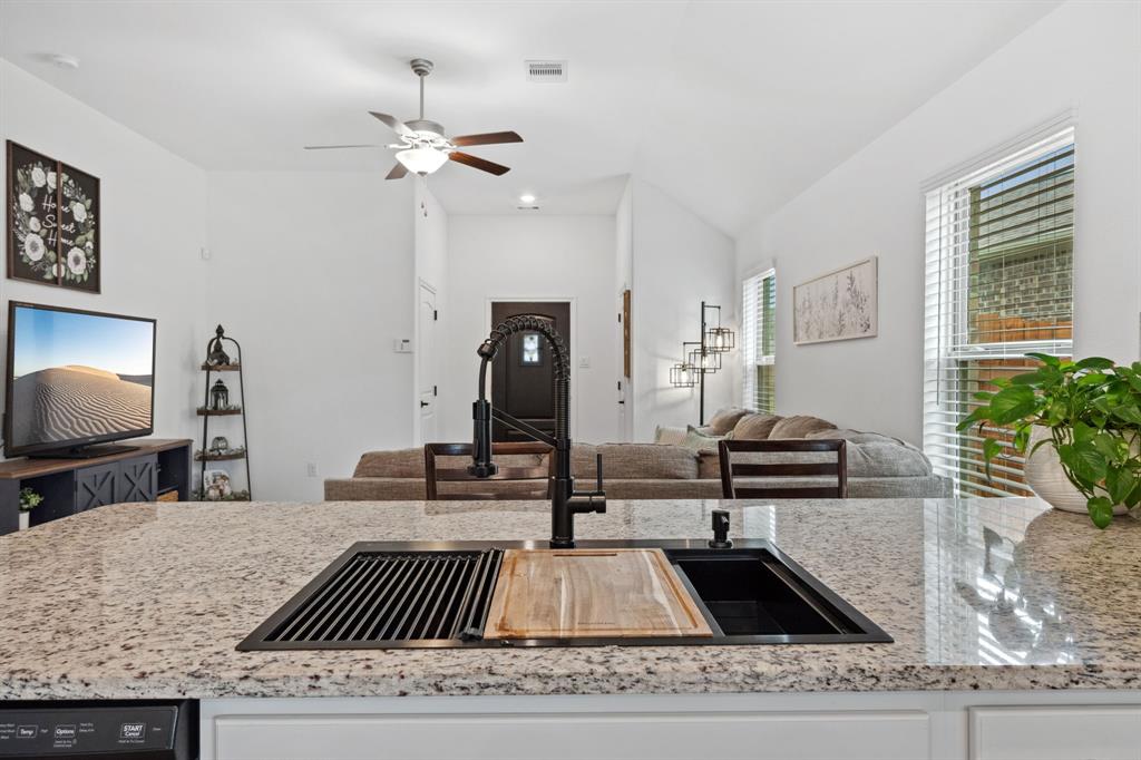 23808 Flora Rosso Way, New Caney, Texas image 11