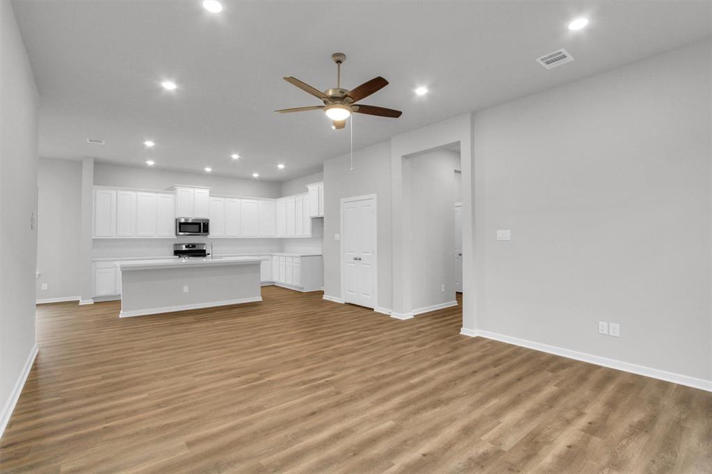 149 Angelina Trail, Dayton, Texas image 11