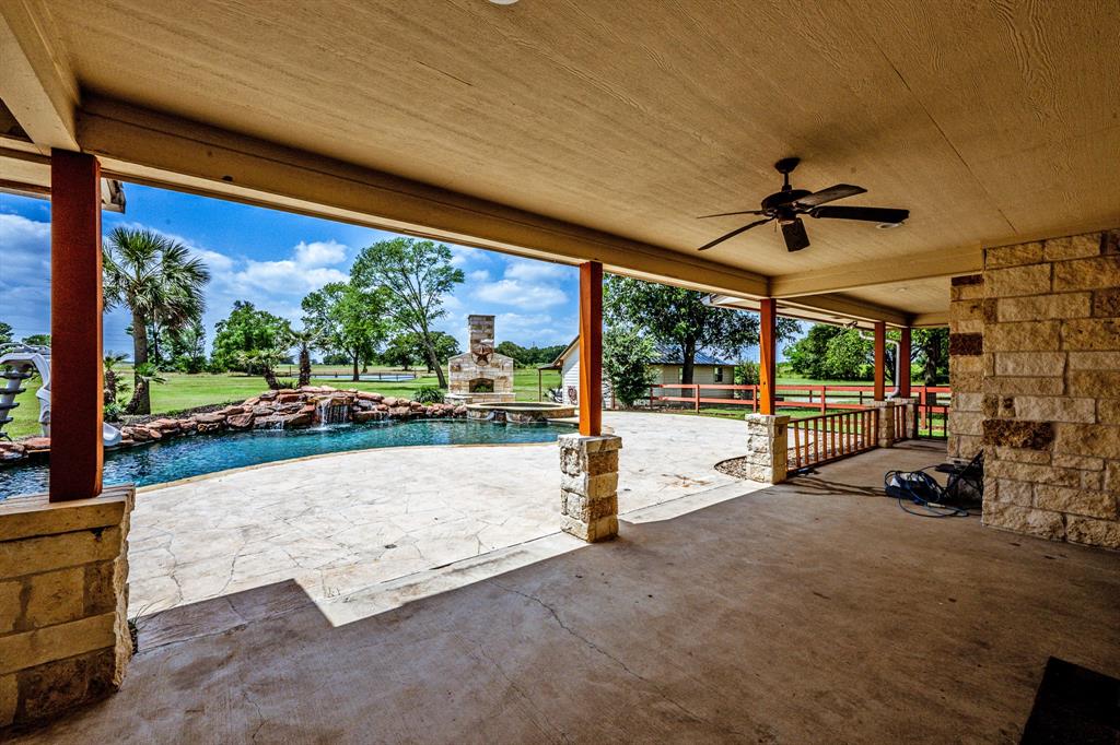 6828 Fm-1696, Bedias, Texas image 38