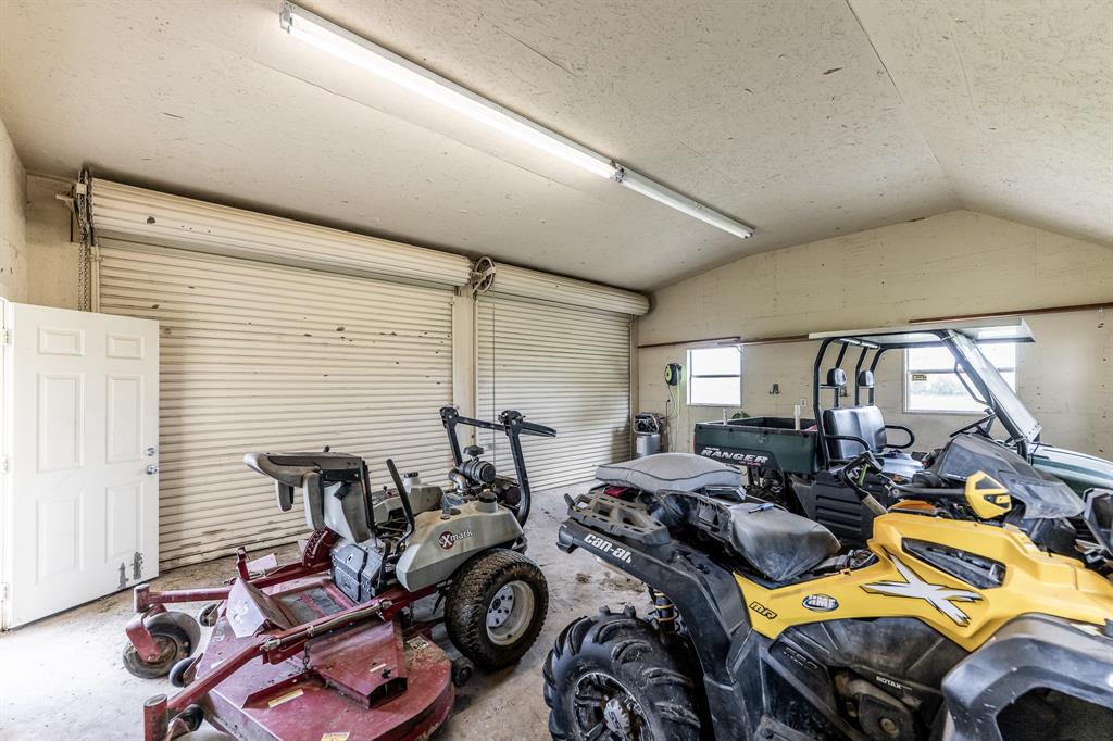 6828 Fm-1696, Bedias, Texas image 43