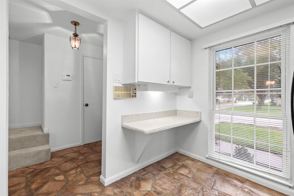 9668 Westview Drive #2, Houston, Texas image 10