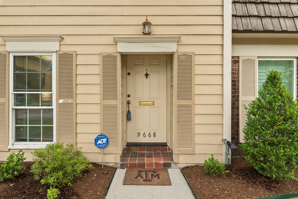 9668 Westview Drive #2, Houston, Texas image 7