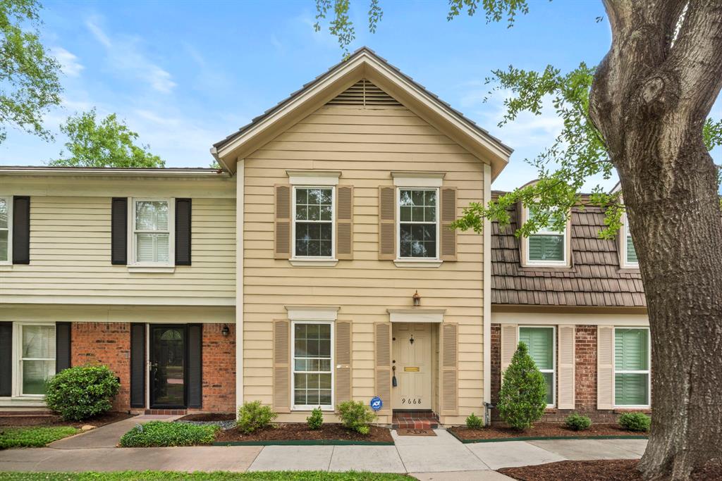 9668 Westview Drive #2, Houston, Texas image 1