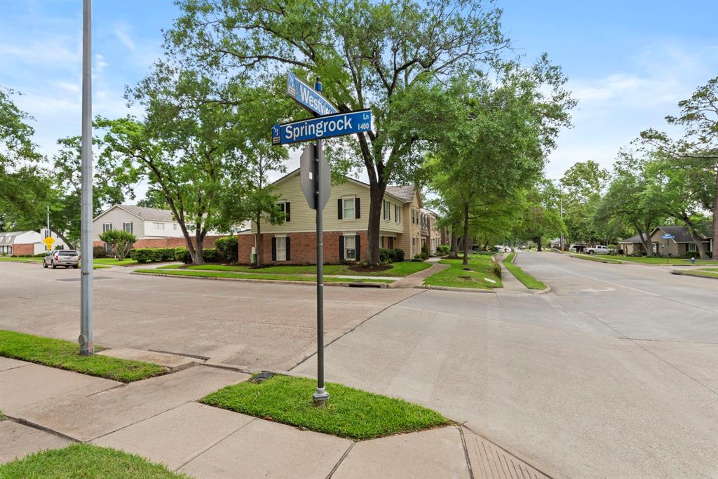9668 Westview Drive #2, Houston, Texas image 6