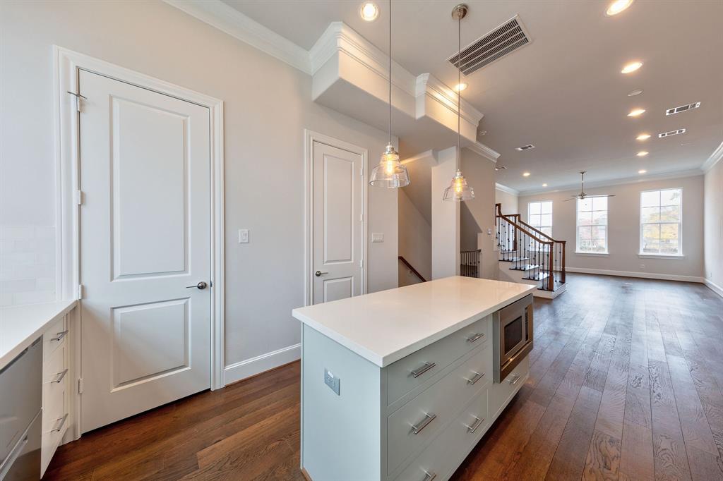 5921 Cottage Grove Lake Drive