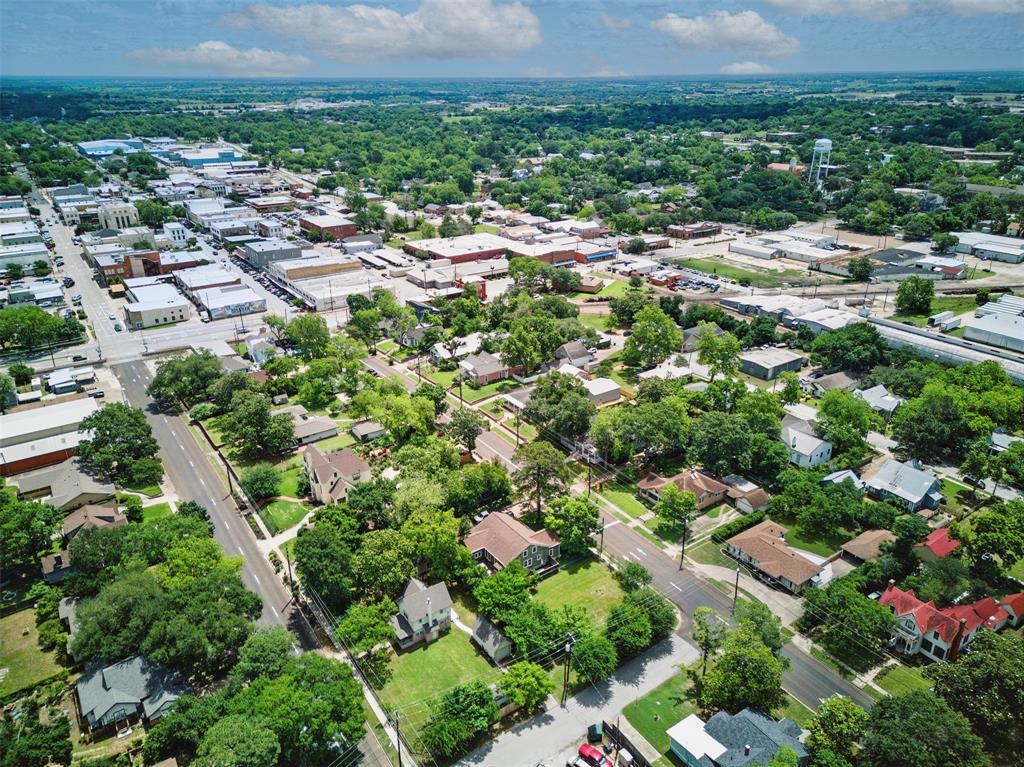 407 W Main Street, Brenham, Texas image 46