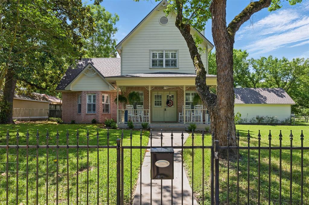 407 W Main Street, Brenham, Texas image 3