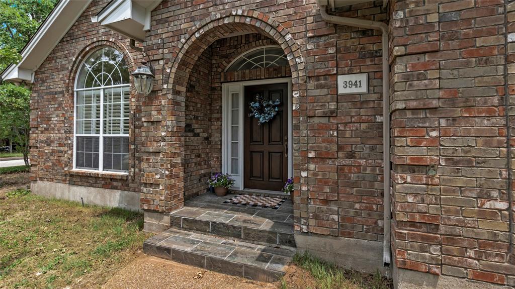 3941 Dove Trail, College Station, Texas image 2