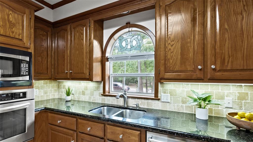3941 Dove Trail, College Station, Texas image 17