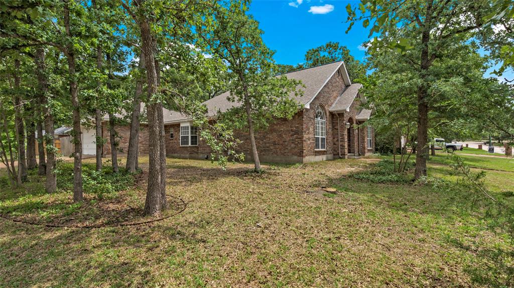 3941 Dove Trail, College Station, Texas image 3