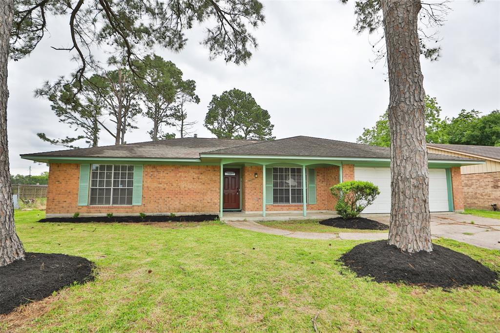 4517 Coachman Drive, Baytown, Texas image 4