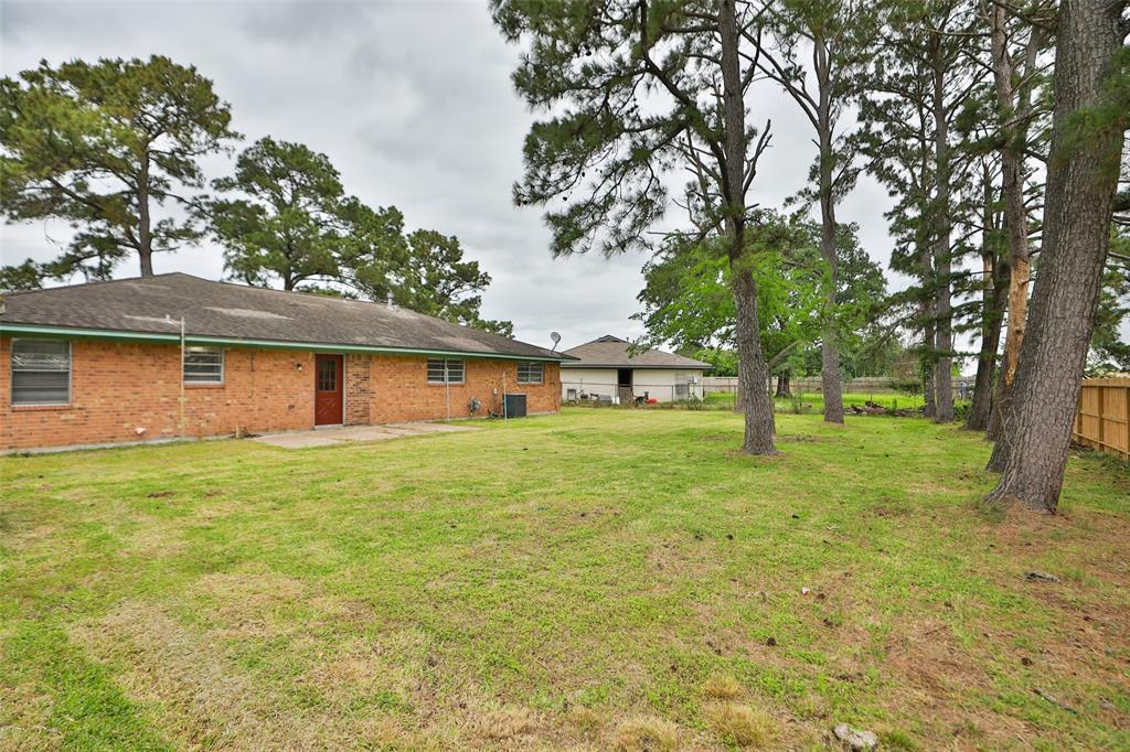 4517 Coachman Drive, Baytown, Texas image 30