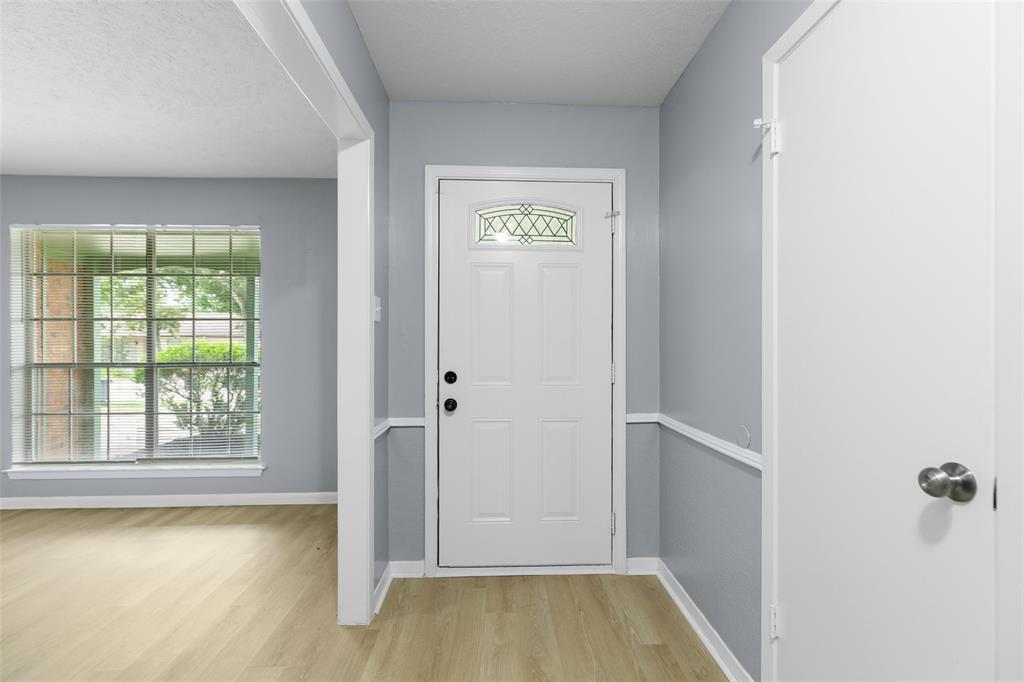 4517 Coachman Drive, Baytown, Texas image 7