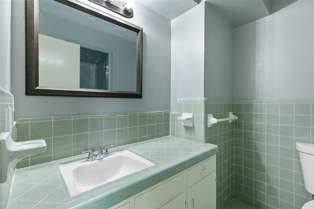 4517 Coachman Drive, Baytown, Texas image 20