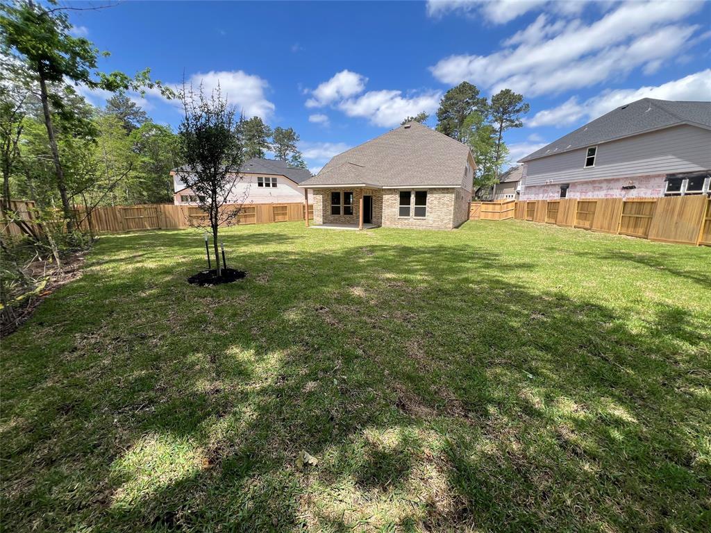 102 Mockingbird Trails Drive, Willis, Texas image 15