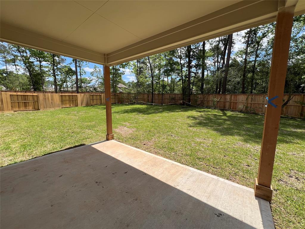 102 Mockingbird Trails Drive, Willis, Texas image 16