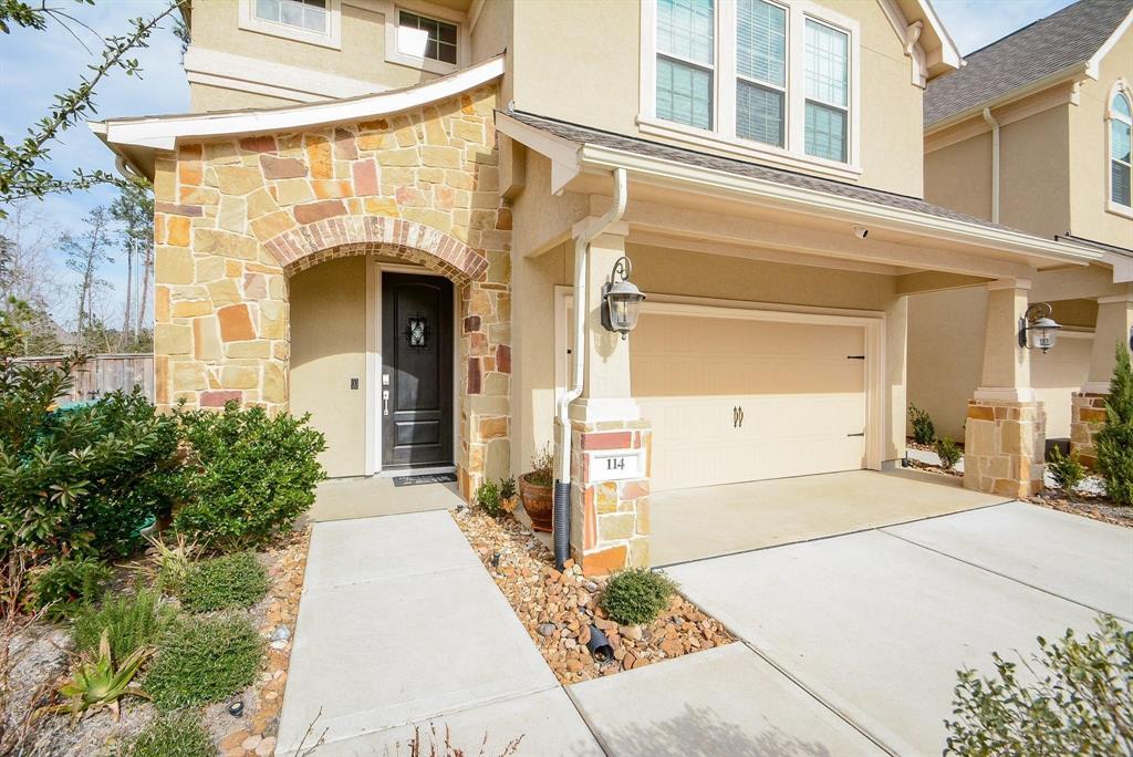114 Silver Sky Court, Conroe, Texas image 2