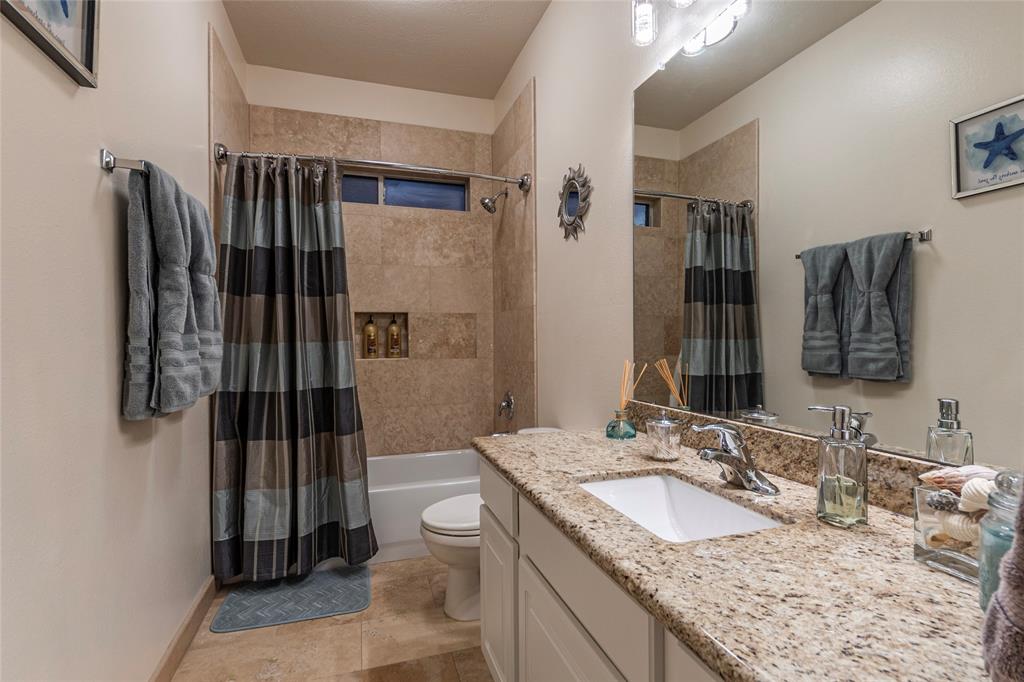 2417 Piney Point Drive, Deer Park, Texas image 27