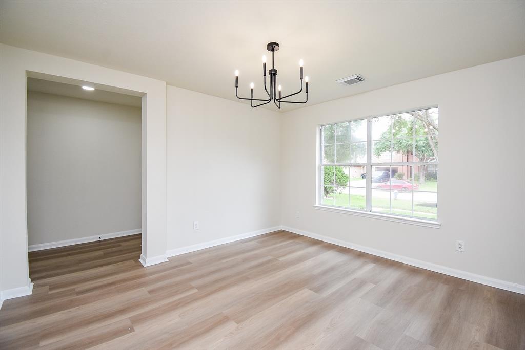 9610 Eaglewood Glen Trail, Sugar Land, Texas image 4