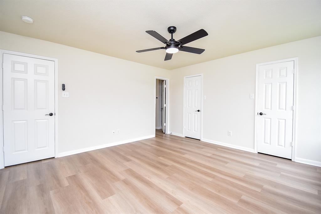 9610 Eaglewood Glen Trail, Sugar Land, Texas image 20