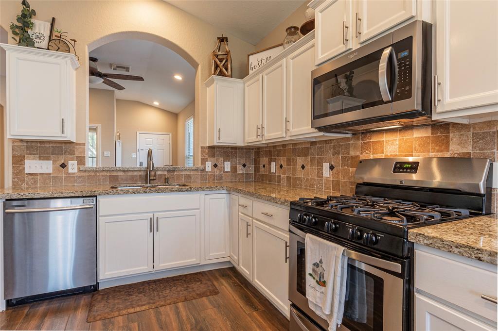 6719 Hidden Colony Lane, Dickinson, Texas image 11