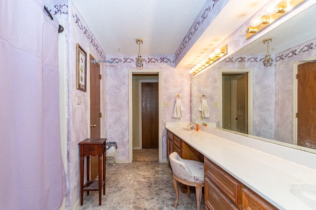 213 Gupton Lane, West Columbia, Texas image 23