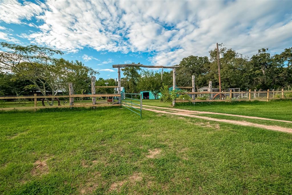 7160 County Road 132, Hallettsville, Texas image 33