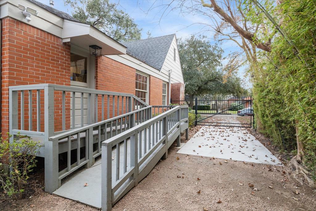 6214 Shore Ridge Court Ct, Manvel, Texas image 16