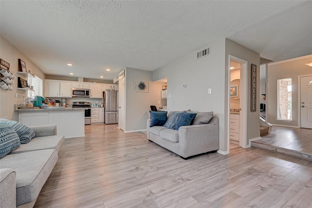 307 Countryside Drive, League City, Texas image 12