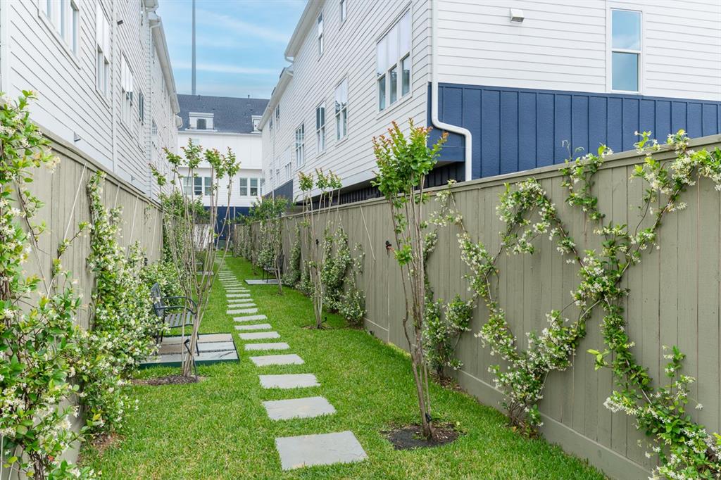 802 Cage Street, Houston, Texas image 14