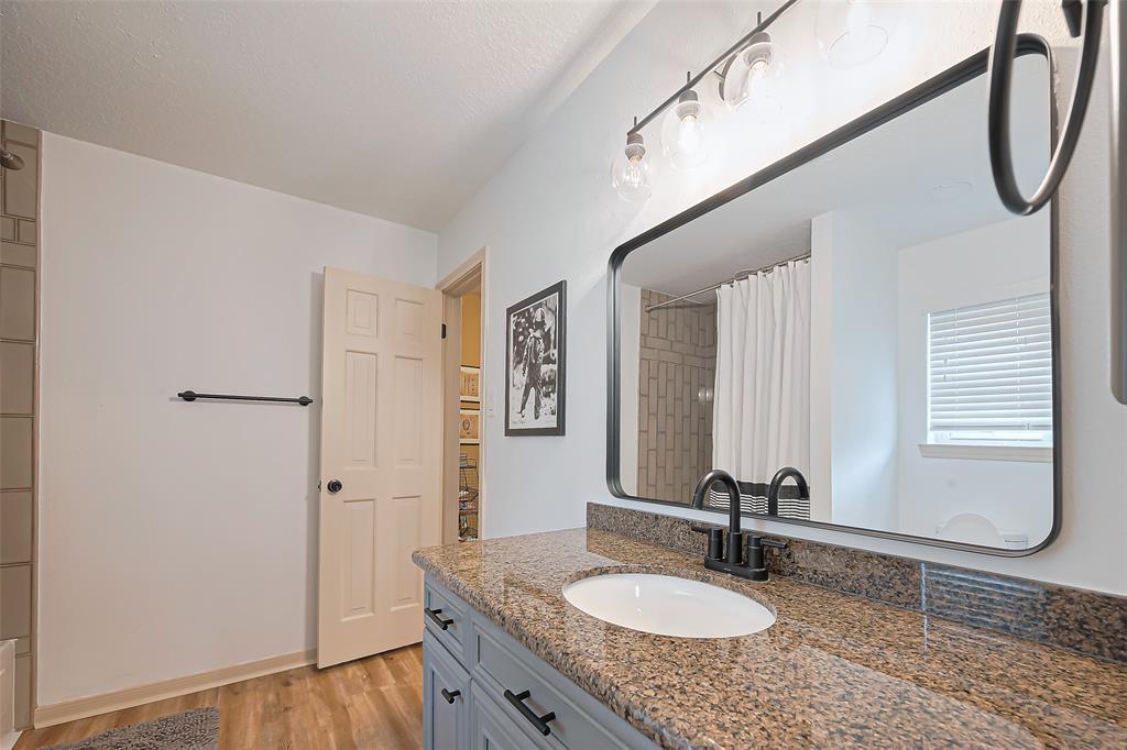 82 Bradford Circle, Sugar Land, Texas image 32