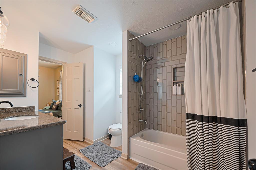 82 Bradford Circle, Sugar Land, Texas image 33