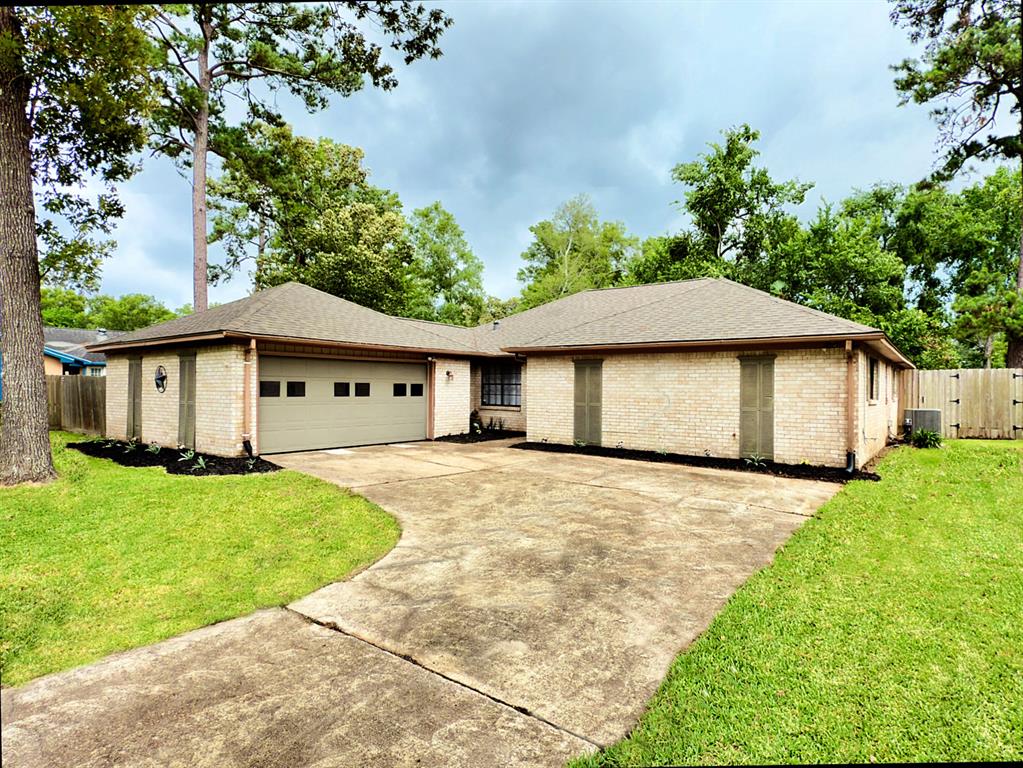 16007 Sailfin Street, Crosby, Texas image 47