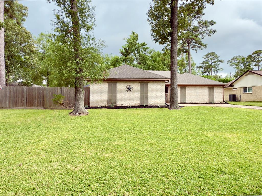 16007 Sailfin Street, Crosby, Texas image 3