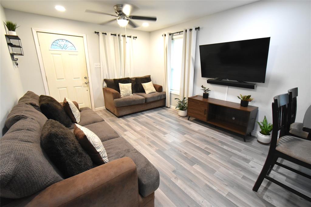 6813 Avenue U, Houston, Texas image 2
